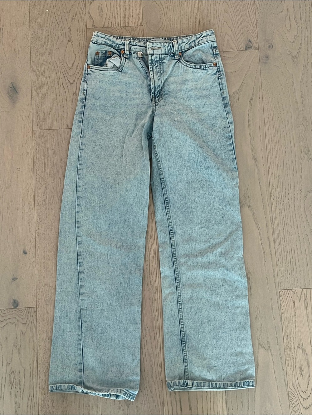refuge Light Wash Wide-Leg Jeans
